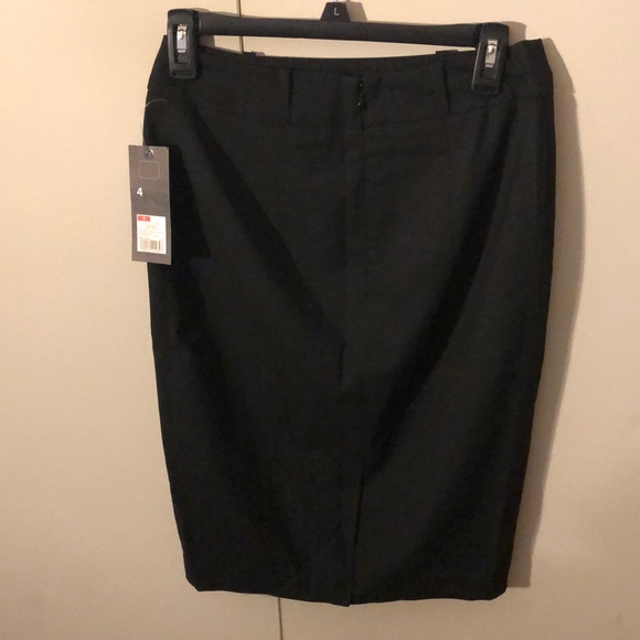 Missimo Supply Co. Knee Length Skirt - Picture 2 of 2